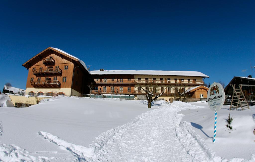 Hotel Und Landgasthof Altwirt Großhartpenning Exterior foto